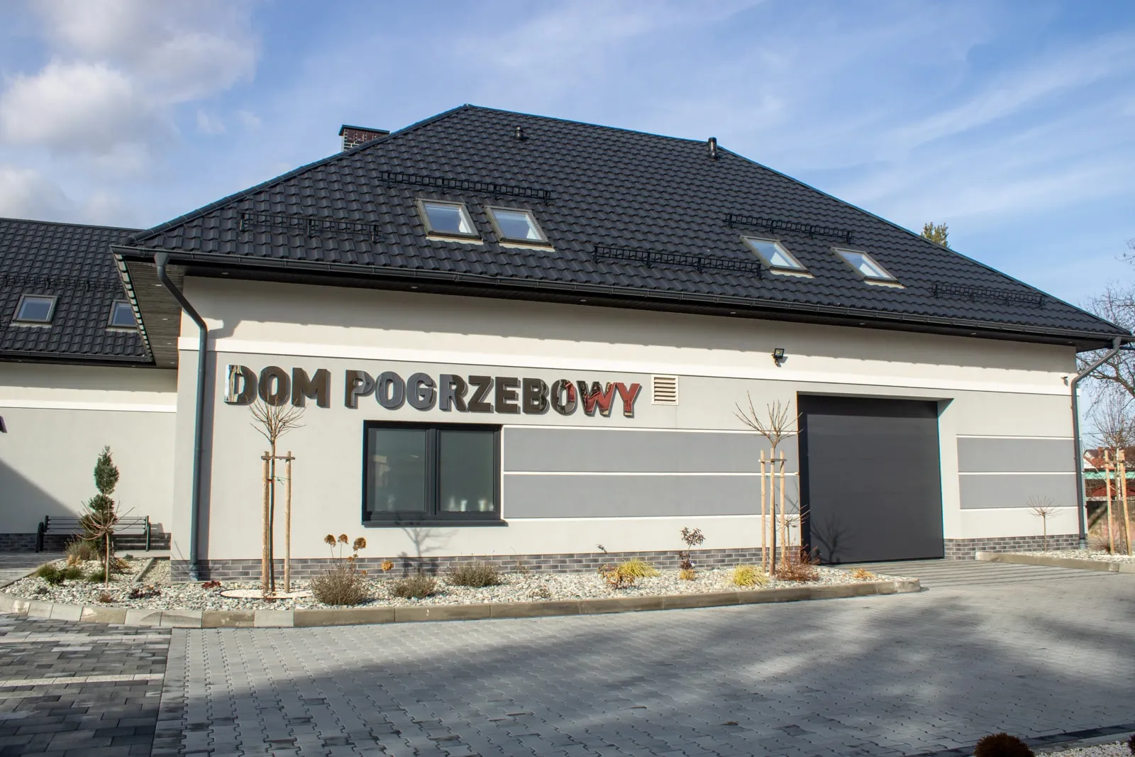 Dom Pogrzebowy Biernat w Paczkowie — budynek — zdjęcie 2