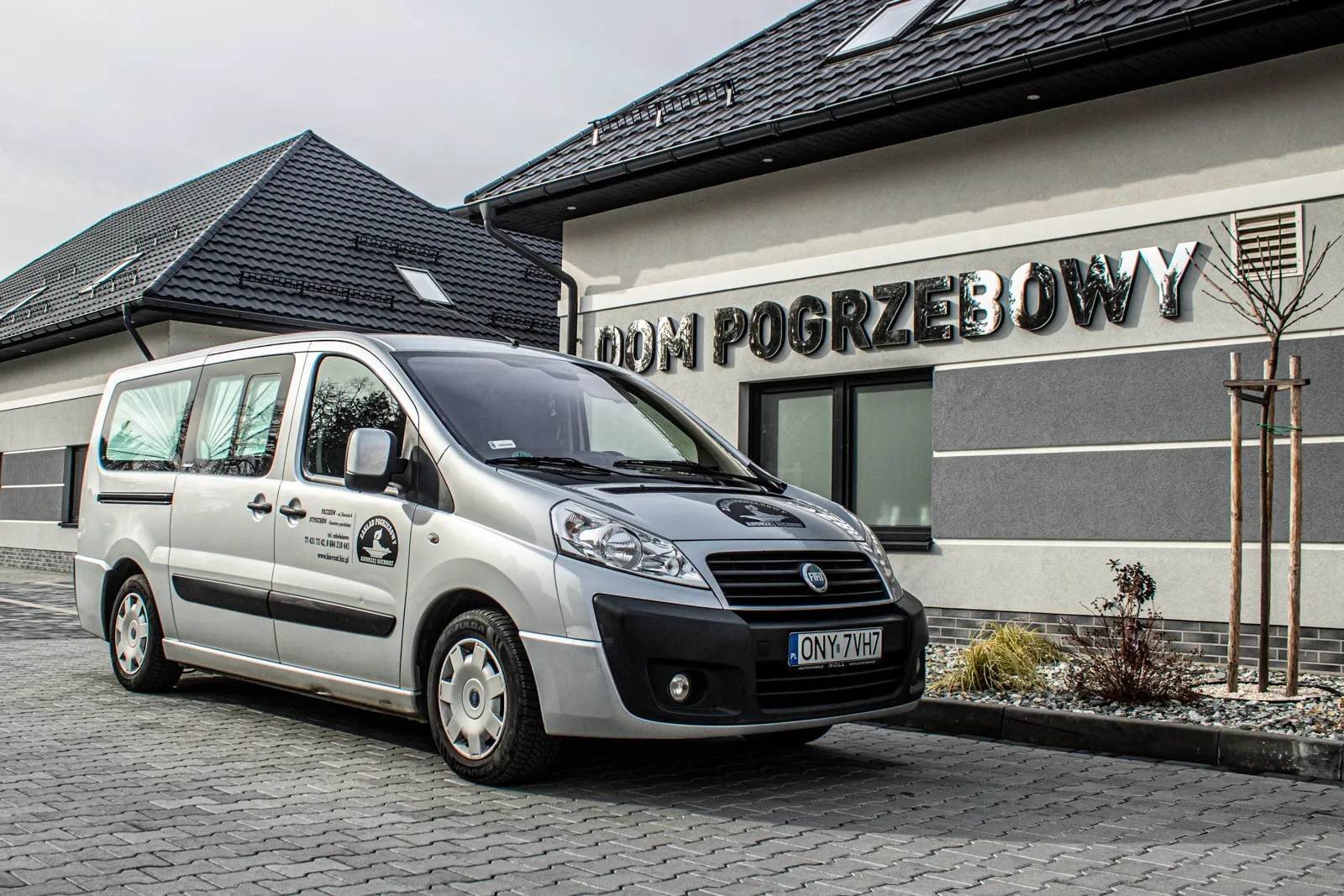 Karawan Domu Pogrzebowego Biernat — zdjęcie 4
