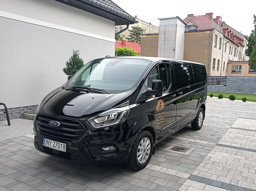 Karawan Domu Pogrzebowego Biernat — zdjęcie 6